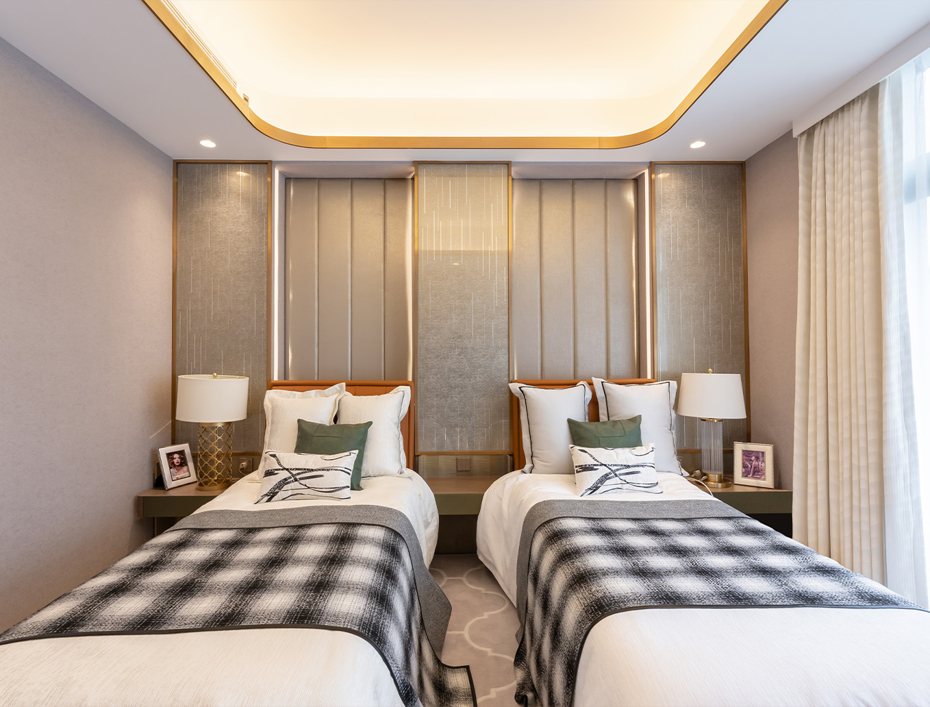 Royal Oaks interior design project Right horizontal image 4